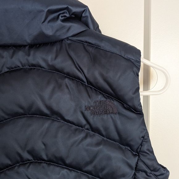 North Face Aconcagua 550 Navy Vest sz XS - Picture 6 of 6
